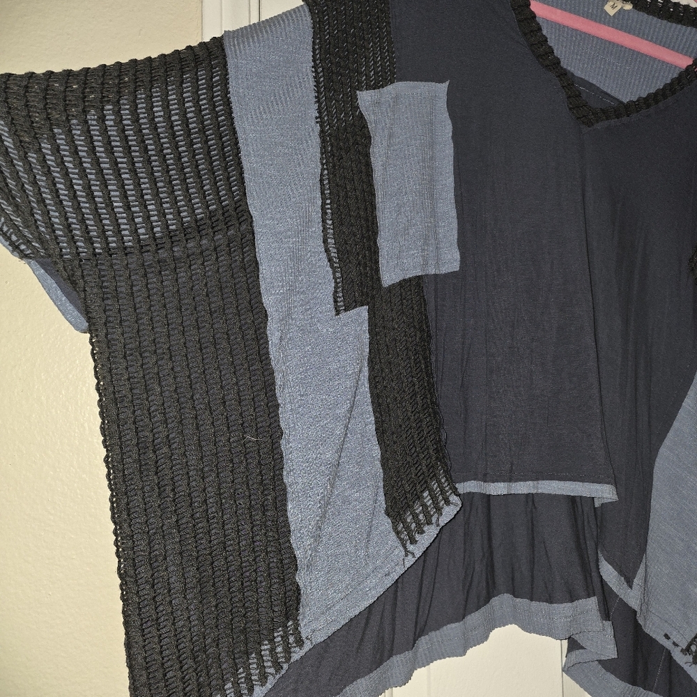 POL Soft V-Neck Boho Top Size M NWOTs - Picture 2 of 5